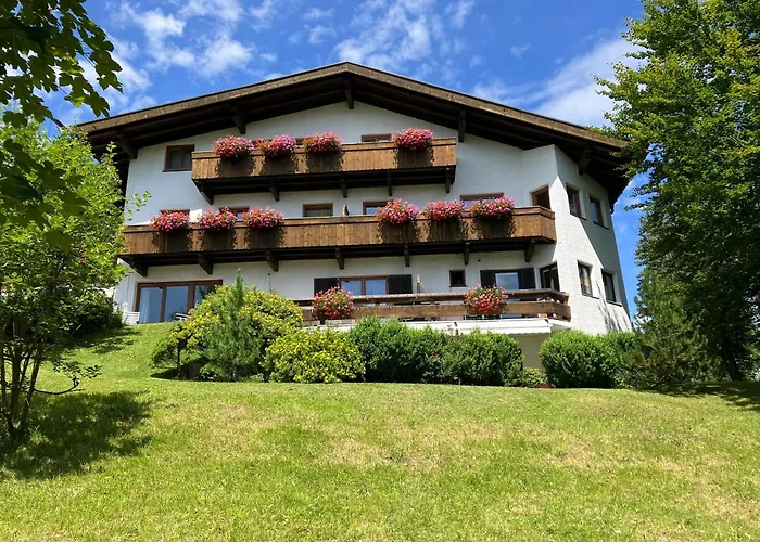 Landhaus Frenes Seefeld in Tirol